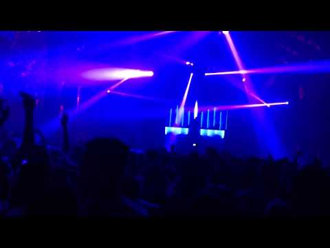 Calvin Harris & Michael Woods @ Amnesia, Ibiza, 22.08.2013