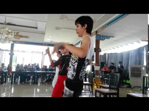 160131 Dance Cover SISTAR Touch My Body Cut KStage @DaeJangGeum Yogyakarta