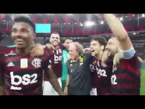 Mister Jorge Jesus  recebe carinho dos jogadores do Flamengo