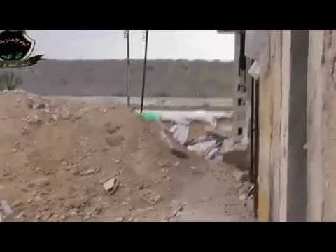 اشتباكات بين مقاتلي لواء المعتز بالله وقوات النظام في الجبهة الشرقية في مدينة مورك في ريف حماة