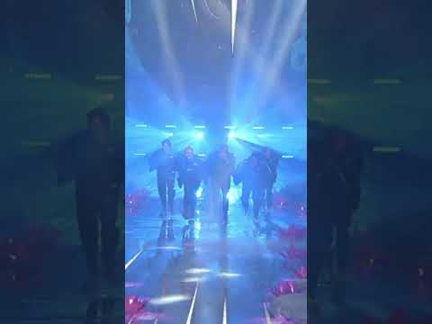 Dota team embraces the anime theme of the major (weplaydota)