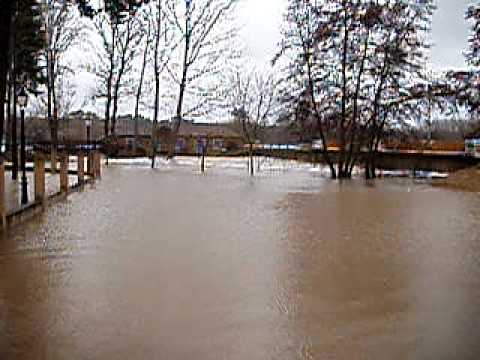 RIADA EN VAL DE SAN LORENZO EL 27 DE FEBRERO DE 2010