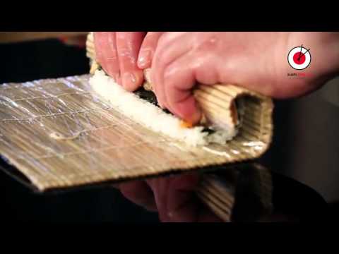 Příprava Uramaki sushi | Sushi Time Praha