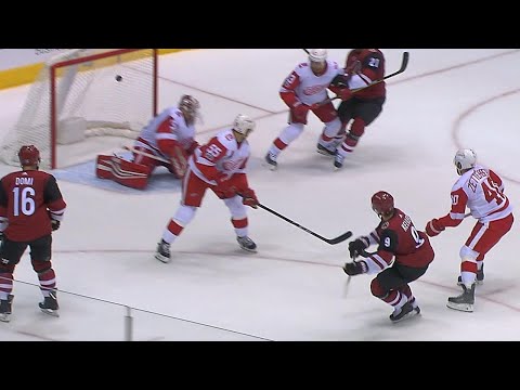 10/12/17 Condensed Game: Red Wings @ Coyotes