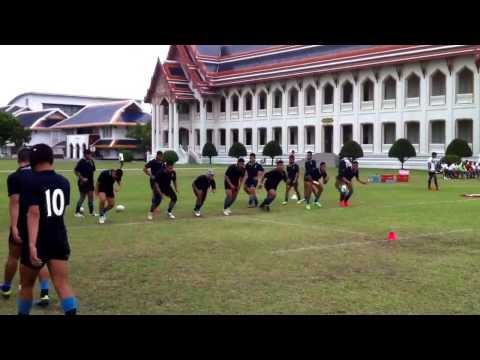 Vajiravudh Rugby practice with coach Tetsu H.