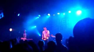 Tom Vek - World of Doubt (Live at Nouveau Casino Paris 09/12)