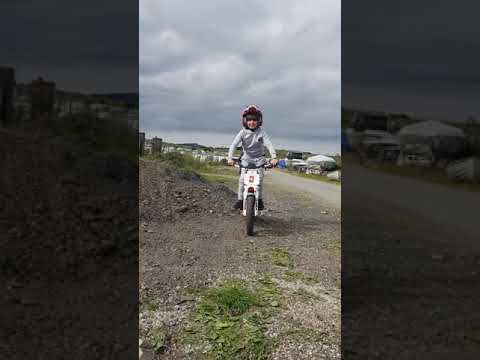 Oban mastering his Oset 16R electric trails bike