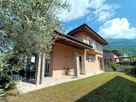 VENDUTO A COLICO (LC) - Splendida villa singola con giardino rif. 293