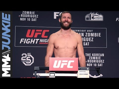UFC Denver co-headliners Donald Cerrone, Mike Perry make weight