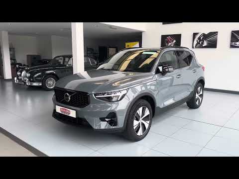 Volvo XC40 T4 PLUS DARK RECHARGE - Image 2