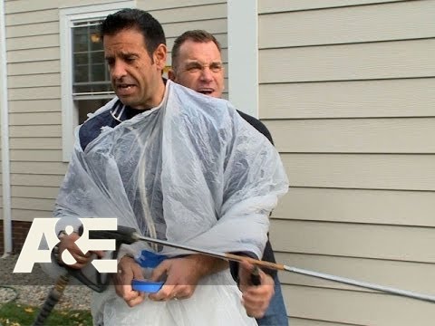 Flipping Boston: Powerwash Picasso (Season 3, Episode 10) | A&E