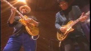 Al McKay and Bruce Conte guitar duo