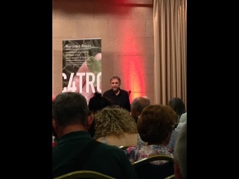 Roberto Leal presenta el acto donde Mercedes Rosón se presenta a alcaldesa de Santiago de Compostela