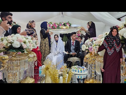 A magnificent wedding celebration without the fuss: Chavil and Issa's family together