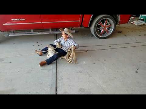 Pial chorreado volando cabeza de silla por el niño Marcial Miguel garcia reyes