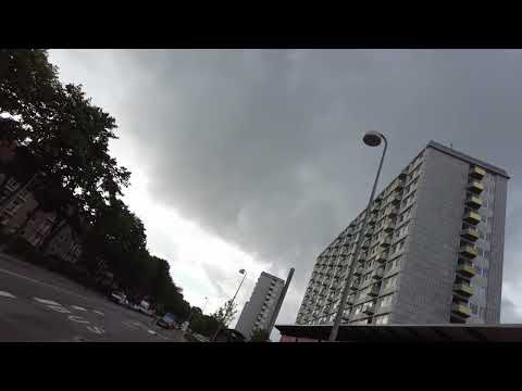 MongoTV_9092 - MIN GÅTUR - Del 6 - Spiser Pølse Tankstation - LIDL - SLIK - CHIPS - COLA