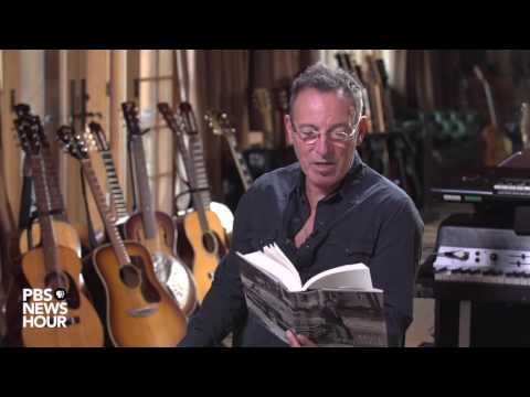 Watch Bruce Springsteen read from his autobiography