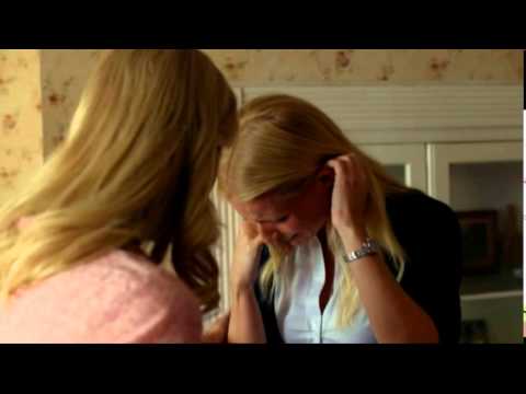 Paula Etchegoyen - Doblaje español neutro ("Gracias por compartir", Joely Richardson)