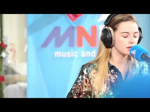 MNM: Sleep - Lea Rue (Live bij MNM)