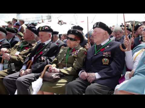 Katy Carr sings Czerwone Maki na Monte Cassino at Monte Cassino