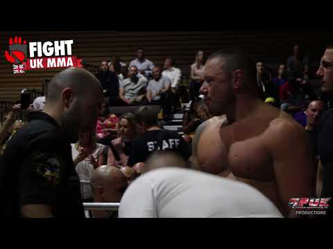 FIGHT UK MMA - CARL PARKER VS THOMAS VAICICKAS