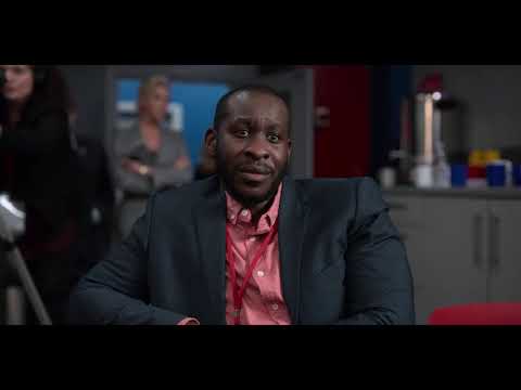 Ted Lasso S02E01 - Goodbye Earl - Ted talks to the reporters