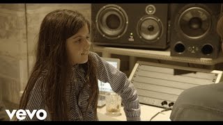Angelina Jordan - I Saw Mommy Kissing Santa Claus