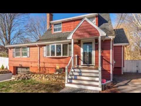 513 Woburn St, Wilmington MA  - Pamela Downs - Tel 978-944-1558