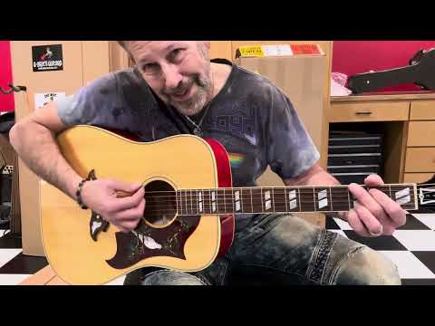 Gibson Dove 2023 - Natural Top / Antique Cherry Back and Sides image 15