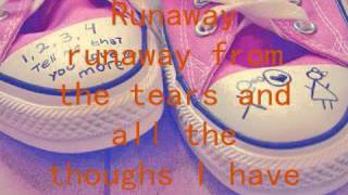 Bài hát Runaway - Nghệ sĩ trình bày North