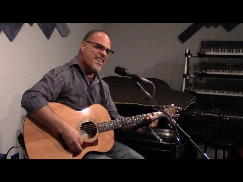 Kevin Fisher - GIRLFRIENDS AND GUITARS - Theta Sound Studio LIVE! - 6/19/2015