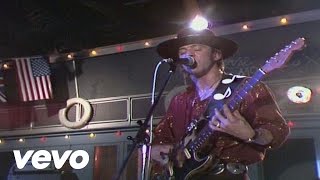 Stevie Ray Vaughan &amp; Double Trouble - Love Struck Baby (Live at Montreux 1982)