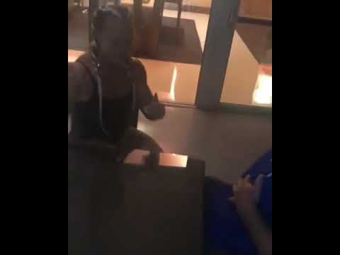 Female bodybuilder Armwrestling