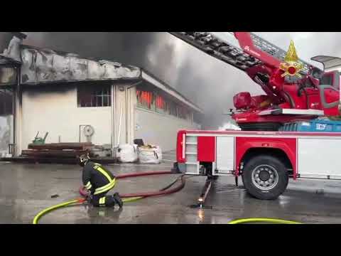 Cordignano, incendio in un'azienda industriale