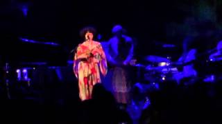 Nellie McKay - Wooden Ships