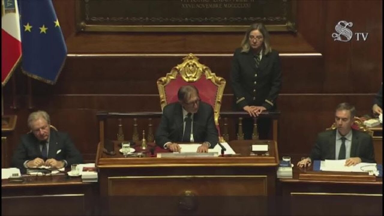 Meloni in Senato chiede un applauso per Salvini, assolto nel caso Open Arms