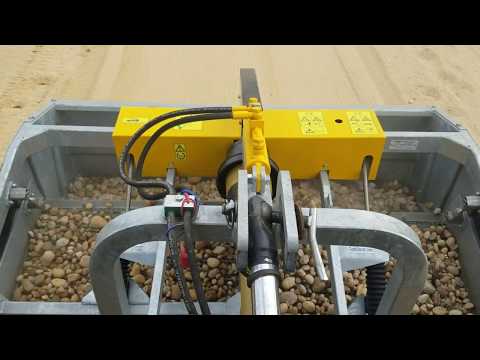 BEACH CLEANER - Beach Cleaning - removes debris in any type of sand area including Horse Arenas