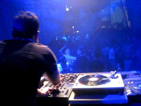 Liapin from Afrilounge @ The Rock!.avi