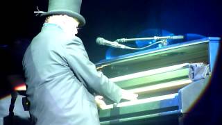 TOTO Paris 28.05.2015 - The Muse &amp; Début White Sister