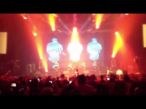 Top of the 90's 11/11/11 @ Liege - Mo Do - Eins zwei polizei