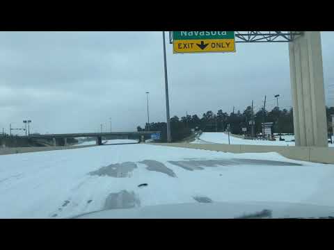 Snow in Conroe, Houston, I45 Highway. February 15, 2021