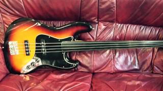 Video thumbnail for Fender Jazz Bass  (1992 MIM Fretless) by Tengeresz1969