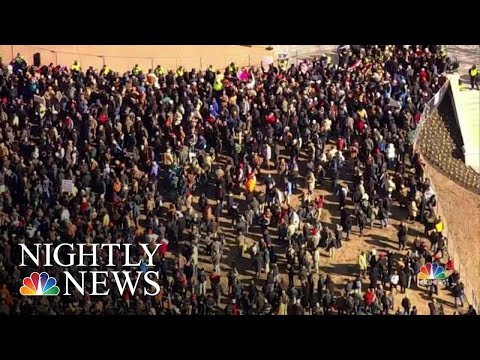 バージニア州プロガン集会は抗議者の数千人を引き寄せる｜NBCナイトリーニュース (Virginia Pro-Gun Rally Draws Thousands Of Protesters | NBC Nightly News)