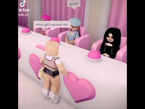 Who is this DIVA 💜 #Roblox #Baddie #Funny
