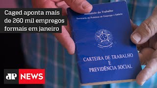 Governo celebra criação de empregos e Guedes fala em vacinar para ajudar informais