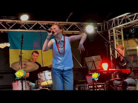 14.  pisnja bude pomizh nas (Пісня буде проміж нас) Kristine Shon