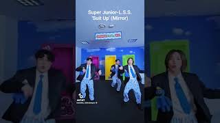 Download lagu SUPER JUNIOR-L.S.S. 'Suit Up' 👔🆙 (Mirror) 💙 #슈퍼주니어 #SUPERJUNIOR #슈퍼주니어_LSS #SUPERJUNIOR_LSS #Suit_Up mp3