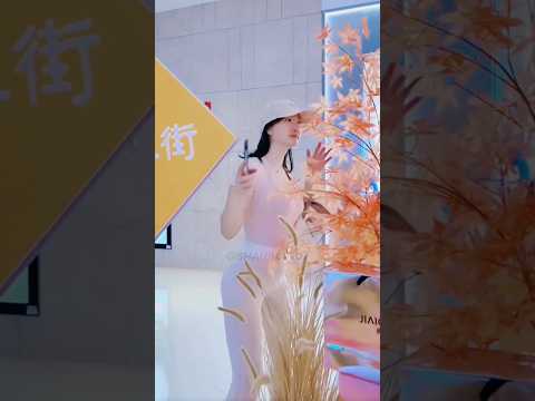 flipping my dog 🤸🏼‍♀️ #yoga #downwarddog #threeleggeddog #bridge #balance