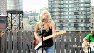 Lissie - &quot;Bully&quot; LIVE