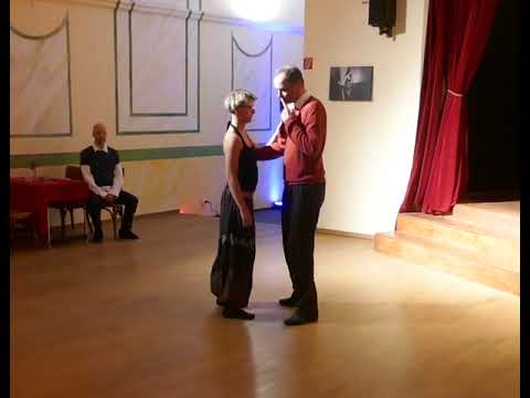 2019-11-16 Neotango Workshop "Pulpeadas Grundlagen" mit Laurenz Wiskott & Tamara Orth